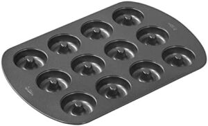 Wilton 2105-0614 12 Individual Mini Doughnut Pan, Black, Wt-2105-0614